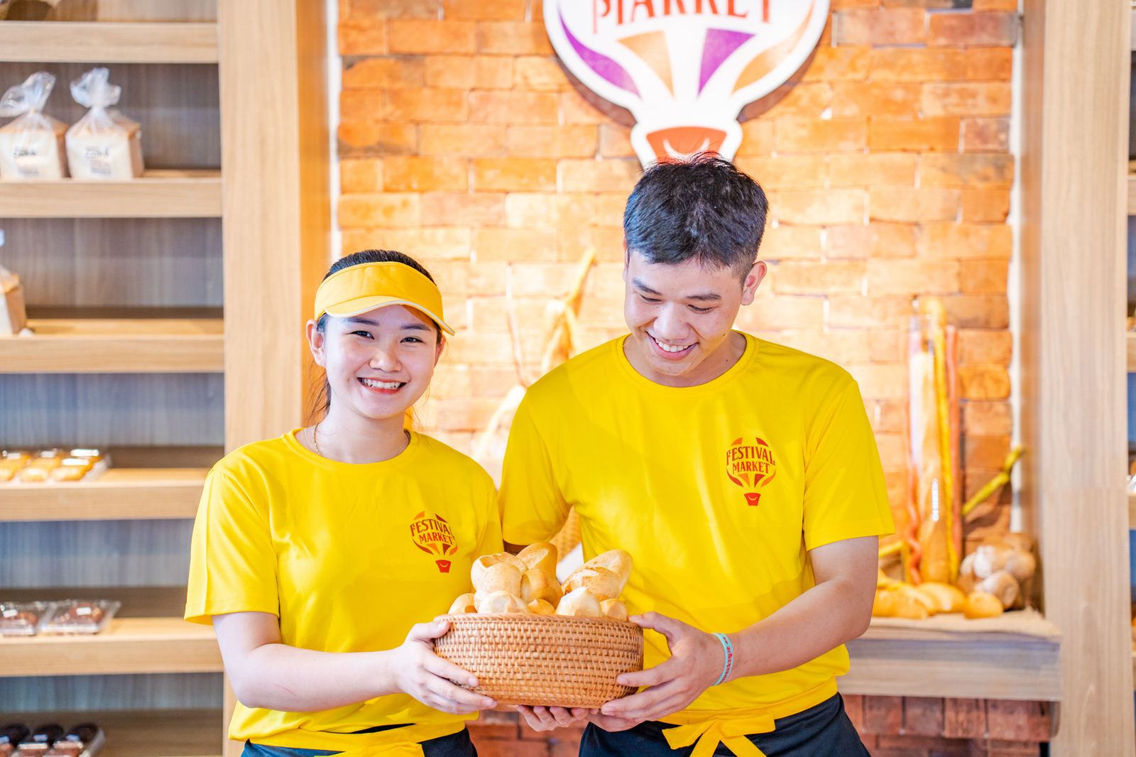 Con người và văn hóa Việt Ý